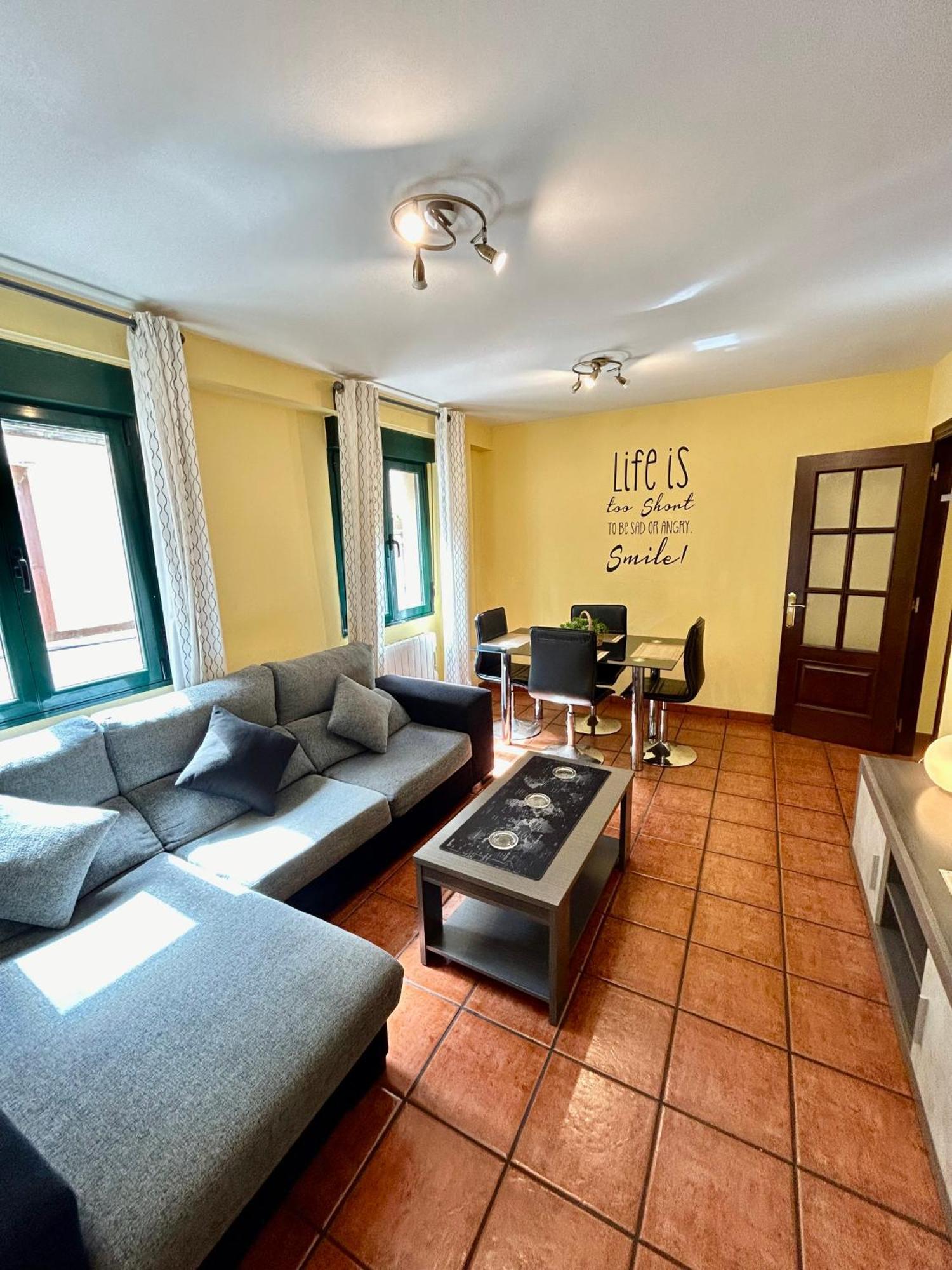 Altair Apartman Cudillero Kültér fotó